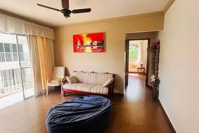 Image de Apartment in Guarujá-Enseada, leave your car in the garage, just 5 minutes from the beach