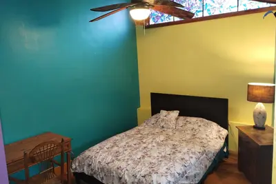 Image de Spacious 5-bedroom house in lovely Spring Valley with WiFi, pet friendly, yard