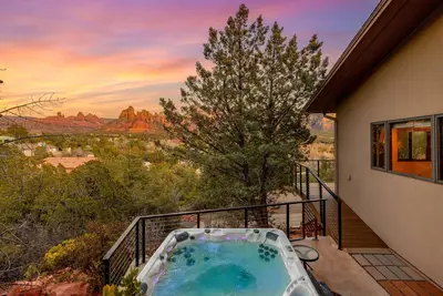 Image de Oak Ridge at Palisades | Breathtaking Views | Spa & Fire Pit  | Pet-Friendly