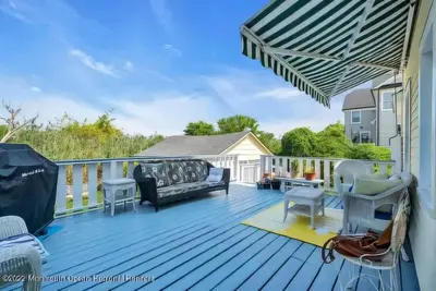 Image de On beach access road, charming 4-bedroom house in tranquil Monmouth Beach