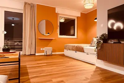 Image de Appartement 'Modernes Design-Apartment Huenxe' avec balcon et Wi-Fi