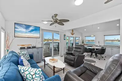 Image de Luxury 168 Long Island Village
