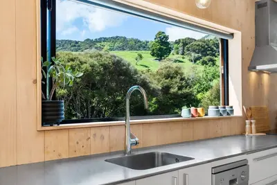 Image de Bellbird Bach - Akaroa