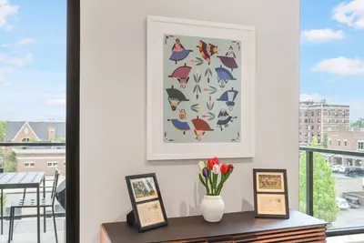 Image de Downtown Holland Getaway - Modern Luxury Condo