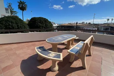 Image de Confortable appartement pour 6 personnes avec climatisation, Wifi, Tv, terrasse et parking