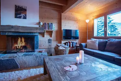 Image de Merveilleuse maison de vacances privée pour 8 personnes avec terrasse et parking