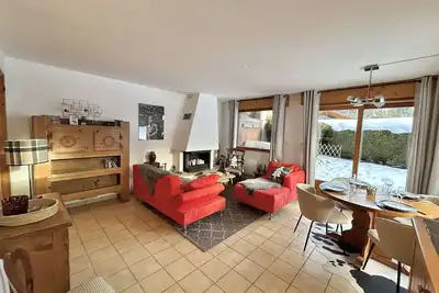 Image de Charmant appartement 3 pièces, jardin, parking et wifi à Demi-Quartier