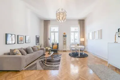 Image de Sunny penthouse at the boulevard