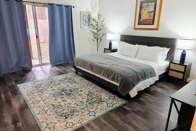 Image de 3br Condo Near Lake & Skiing, Sleeps 7!