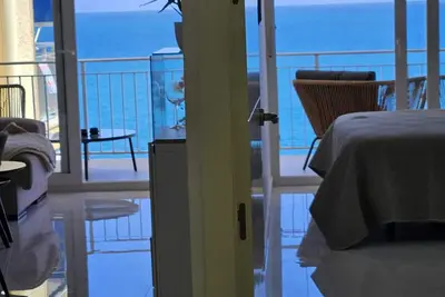 Image de Luxury apartment with sea view