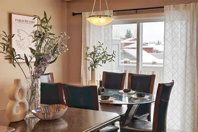 Image de Entire Beautiful and Cozy Home in Northwest of Edmonton