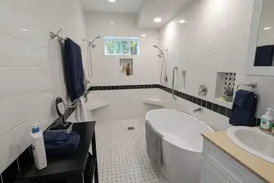 Amazing Ocean Views - Two Apartments! [Units 1 & 2]