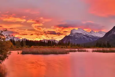 Image de Close to shops, businesses, and leisure