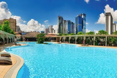 Image de Nestled in the Arts and Financial district