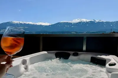 Image de Alpine Shine Retreat
