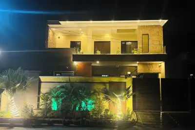 Image de Spacious 5-Bedroom Homestay with Attached Washrooms, near Amritsar Airport.