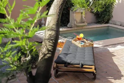 Image de Chambre familiale, petit-déjeuner et piscine