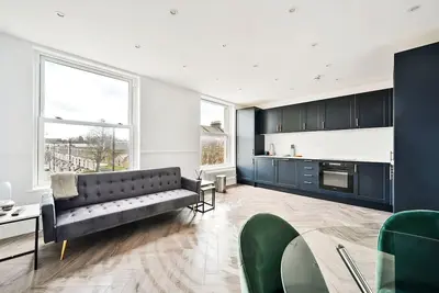 Image de GuestReady - Retraite moderne à Maida Vale