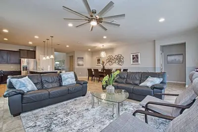 Image de Home 8 Bdrm at Windsor Westside with Top Amenities