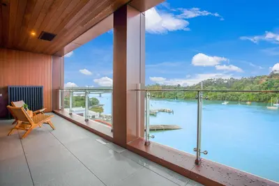 Image de Catalina Bay Seascape with Bay Views and Carpark