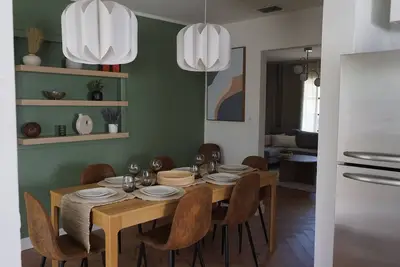 Image de Charming 3-bedroom house with Gated garden, 10 min from beach, Allows pets