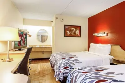 Image de Pet-Friendly Room Adjacent to Westfield Belden Village Mall, Super Convenient