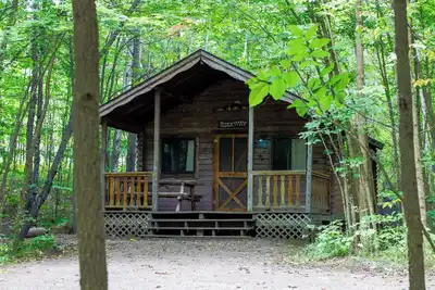 Image de Peaceful Cabin on the Peshtigo River, outdoor adventure dream!