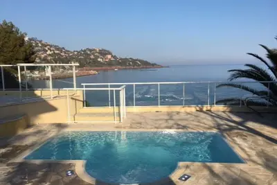 Image de Villa plage privée, vue sur la mer - Théoule/mer