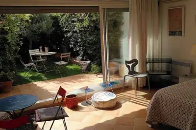 Image de Joli T1 avec jardin en bord de mer