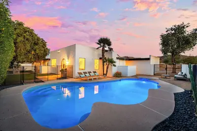 Phoenix Vista / Mountain Views, Pool & Fire Pit