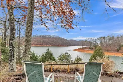 Image de New! View West Lakefront Cottage