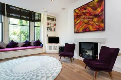 Image de Chic Ladbroke Grove Flat with Garden Retreat