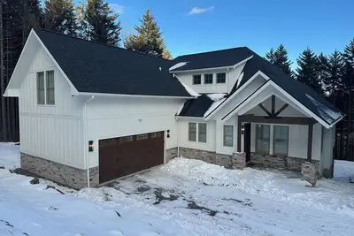 Image de New! Forever Wild 09 - Brigham Six Bedroom Home