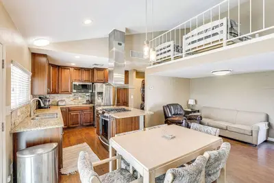 Image de Convenience By the River: Bullhead City Townhome!