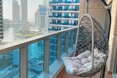 Image de 1Br in Dubai Marina near to beach & Metro - Z1006