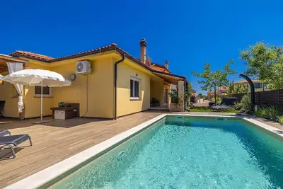 Image de Holiday house Amarilla with private pool