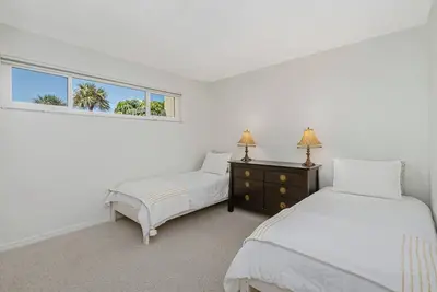 Image de Sunrise Tower #107 Oceanfront 2br Condo w/pool