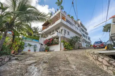 Image de 3 bedroom house in brilliant Romantic Zone Puerto Vallarta with Pool, Ac, WiFi