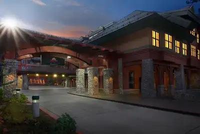 Image de 1br Villa Steps to Heavenly Gondola - Timber Lodge Lake Tahoe