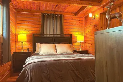 Eagle View Cabin by the River!