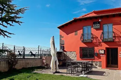 Image de Maison de campagne \"La Casa Nueva Pequeña\" avec terrasse privée, Wi-Fi et climatisation