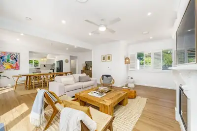 Image de New to Vrbo: Fully renovated and stylish home in Narrabundah