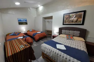 Image de We are located in the Historic Center of Cusco, behind the Cathedral, Plaza Mayor.