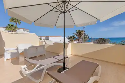 Image de Vacances 'Casa Del Mar' avec vue sur la mer, terrasse privée et Wi-Fi