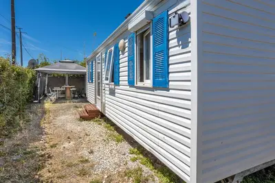 Image de La Baie de la Tranquillité – Mobil-home cosy, calme & tout confort, proche animations