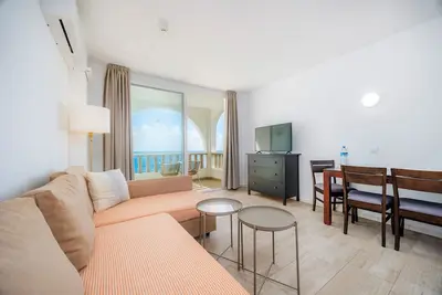 Image de Appartement 'Sea View Room 106' avec piscine partagée, Wi-Fi et climatisation