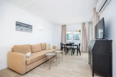 Image de Appartement \"Pool View Room 101\" avec piscine partagée, Wi-Fi et climatisation