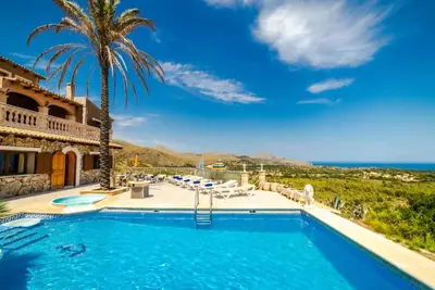 Image de Maison de vacances 'Ca Na Lluny' avec vue sur la mer, piscine privée et Wi-Fi