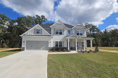 Image de Spacious, 5-bedroom house w/ theater room, outdoor patio/Tv, 2024 new build