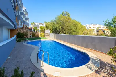 Image de Wolfie Home - Luxury flat with communal swimming pool and free Wifi